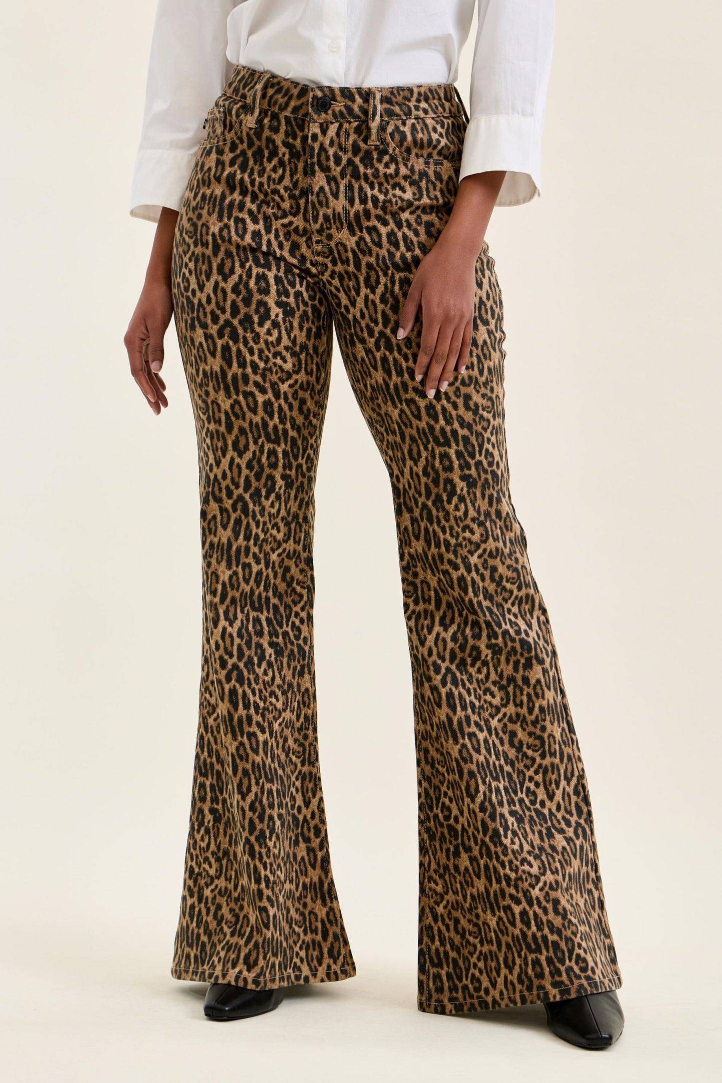 Judy Blue Jaqueline Leopard Flare Luxe