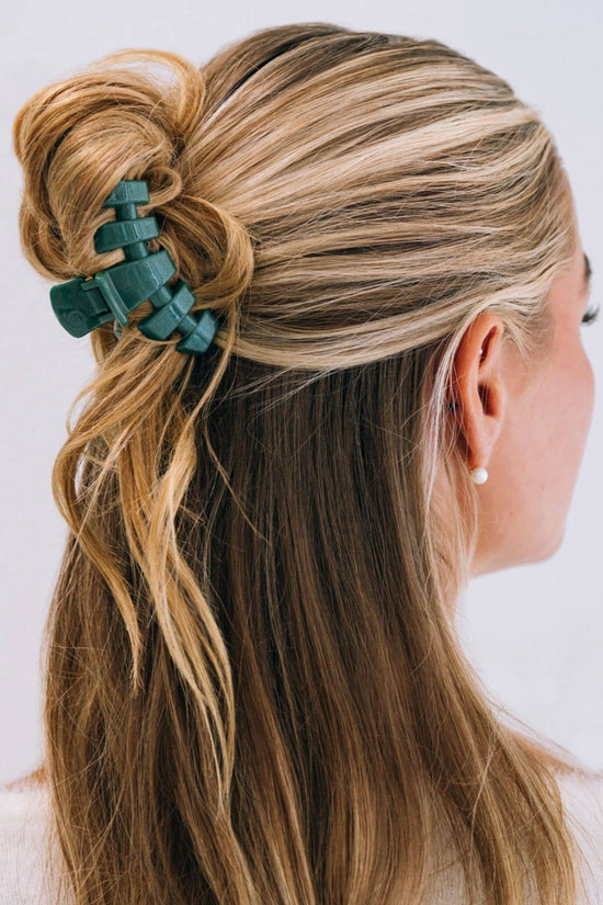 Medium Classic Hair Clip