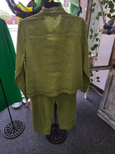 Load image into Gallery viewer, One of a Kind Capri Pant

