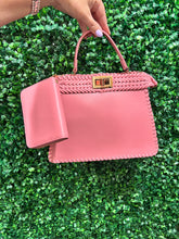 Load image into Gallery viewer, Way to My Heart Purse
