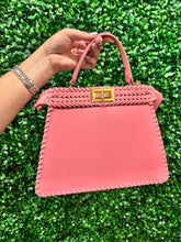 Load image into Gallery viewer, Way to My Heart Purse
