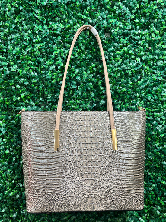 Tote In Style Handbag Wallet Collection