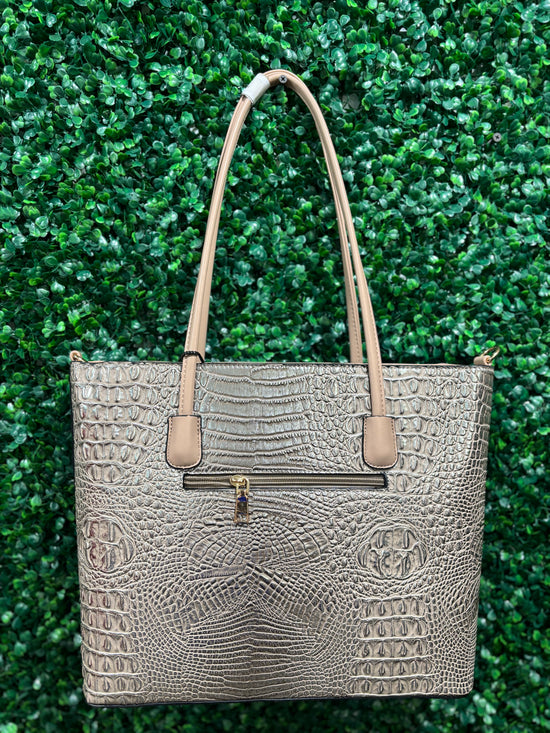 Tote In Style Handbag Wallet Collection
