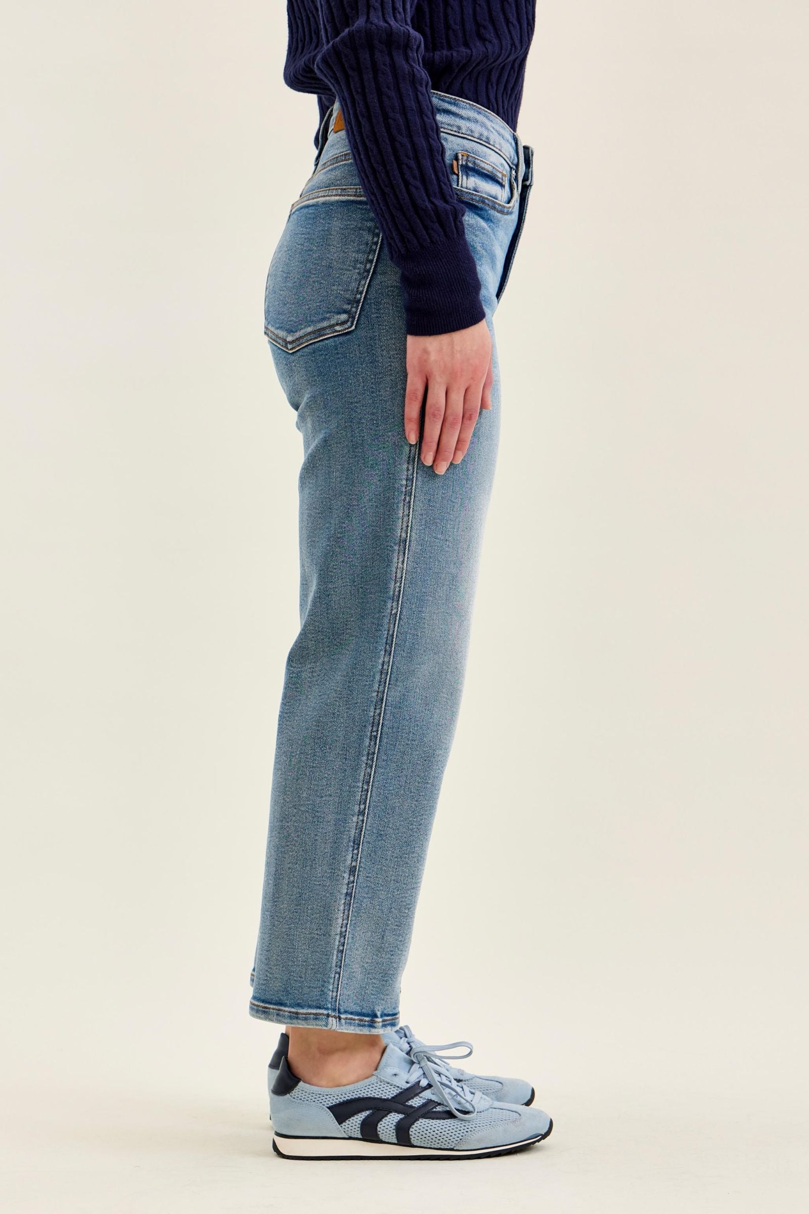 Judy Blue Peggy TC Ankle Straight MD Break Through Blue