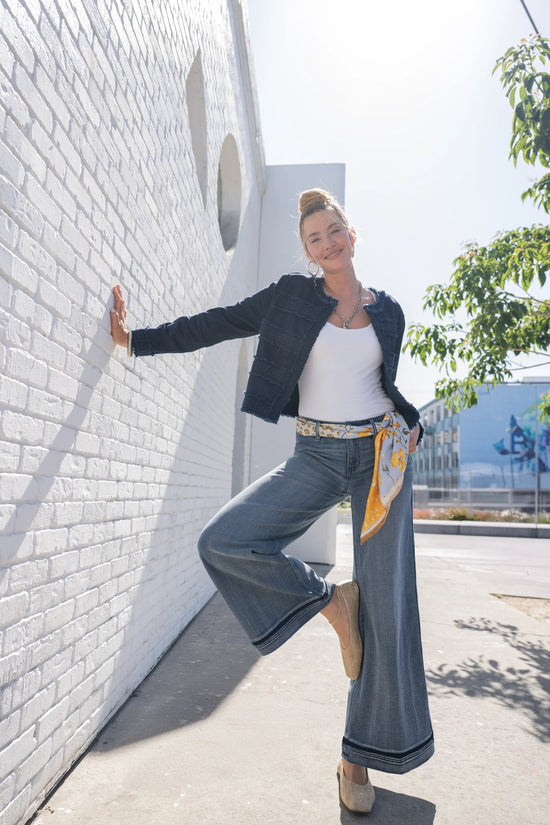 Super Stride Wide Leg With Shadow Cuff