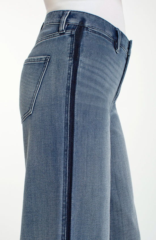 Super Stride Wide Leg With Shadow Cuff