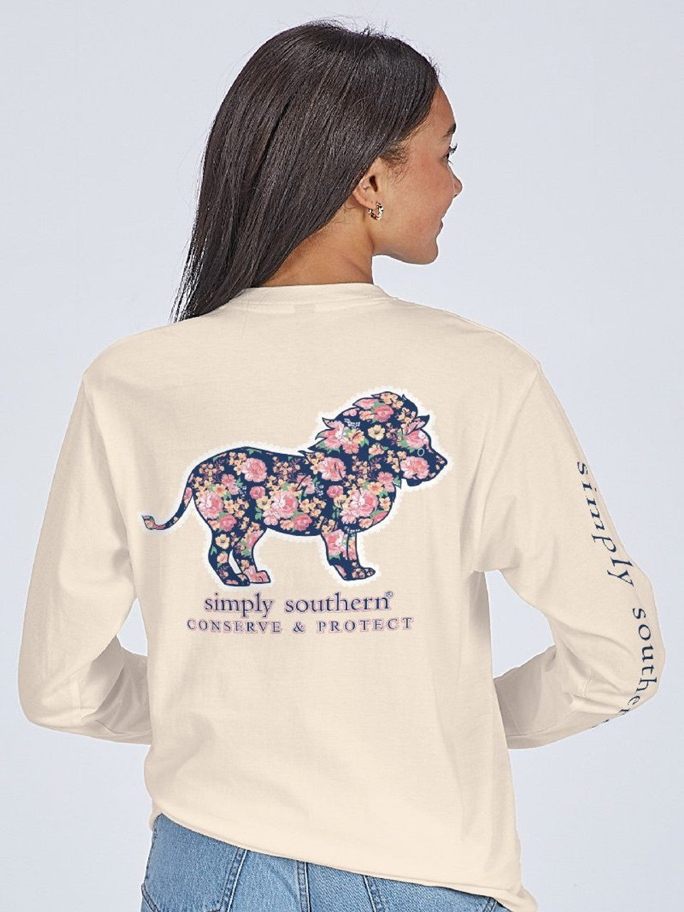 Garden Lion Tracker Tee