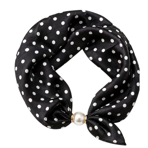 Short Scarf with Magnetic Pearl