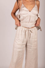 Load image into Gallery viewer, Linen Ruffled Hem Wide Leg Pant

