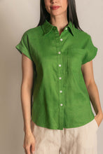 Load image into Gallery viewer, Linen Relaxed Short Sleeve Button Up Shirt
