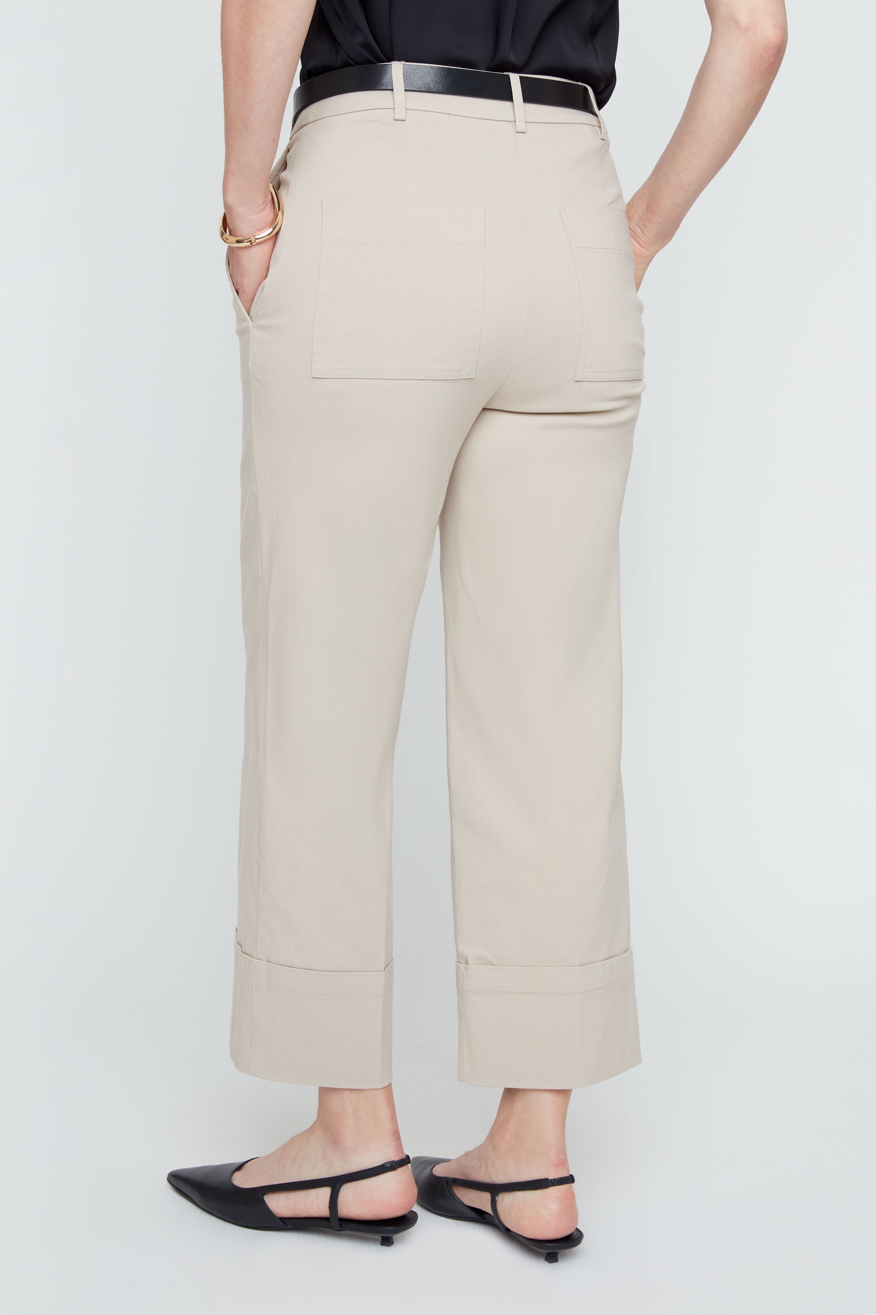 Sophisticate Cropped Trouser