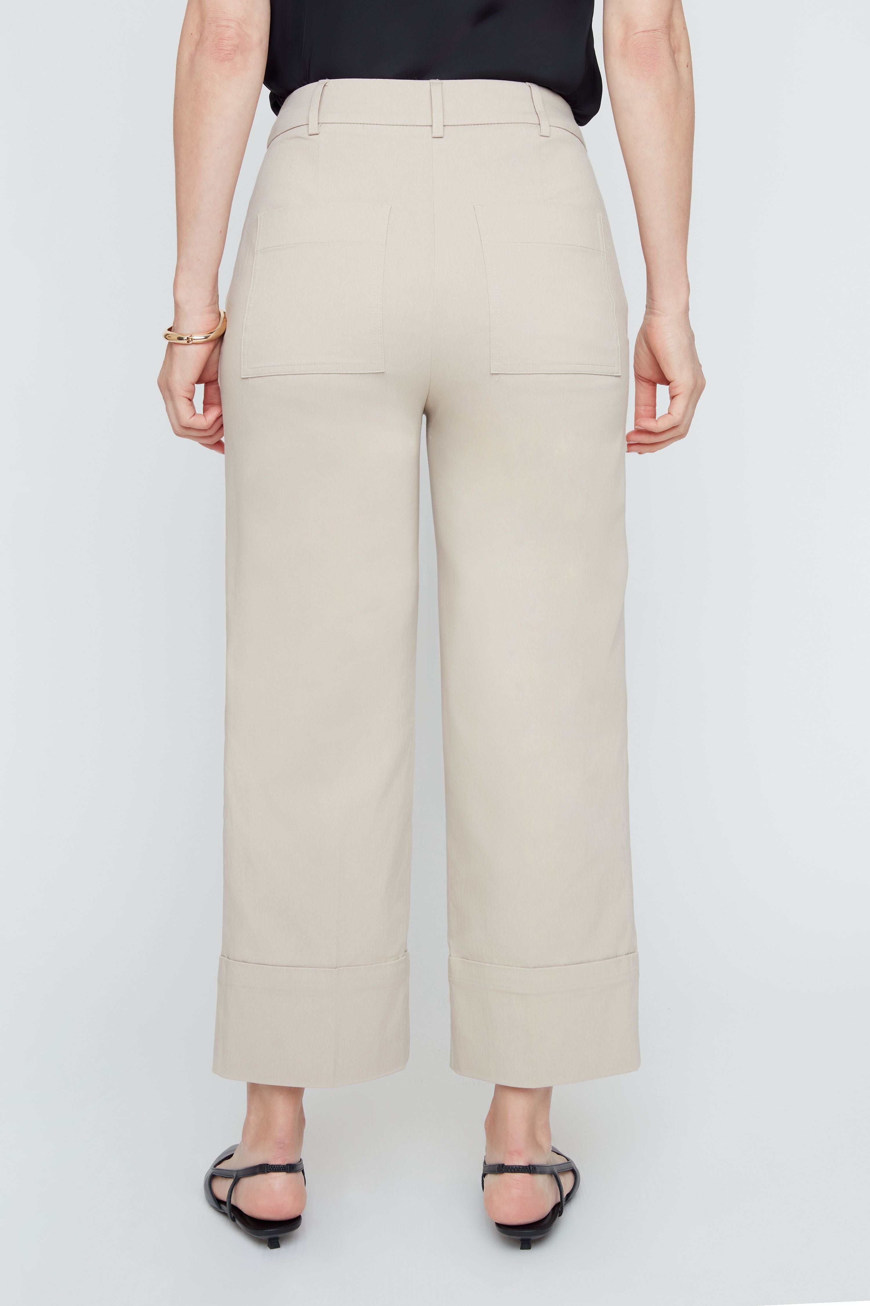 Sophisticate Cropped Trouser