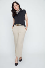 Load image into Gallery viewer, Sophisticate Cropped Trouser
