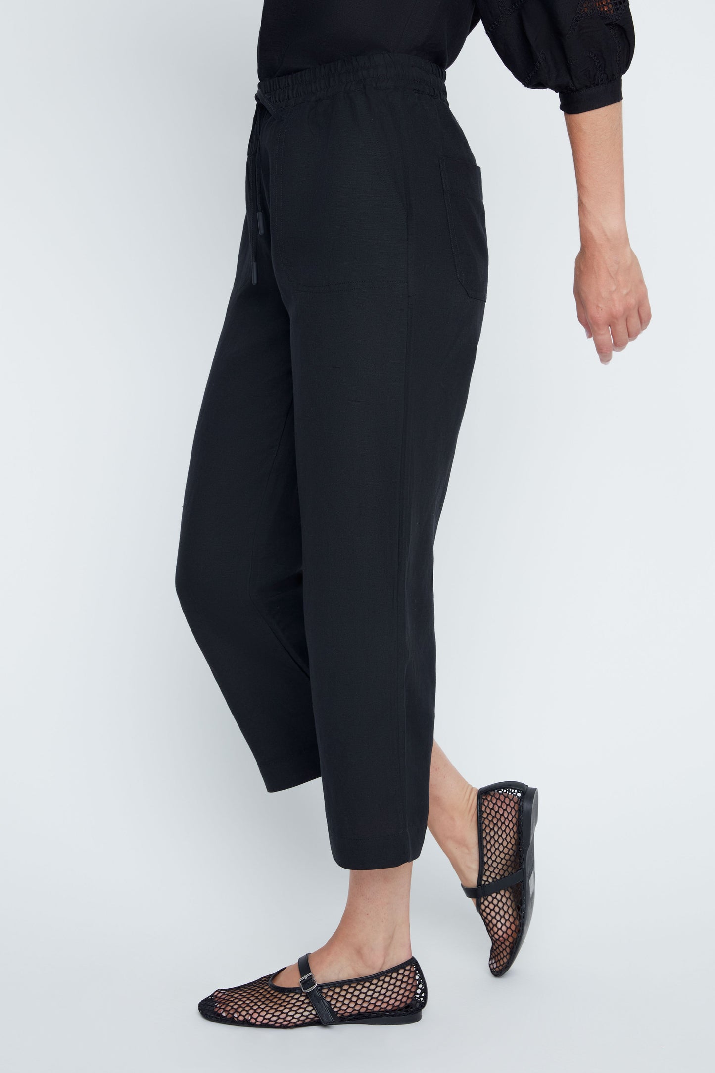 Blush Breeze Linen Cropped Pants