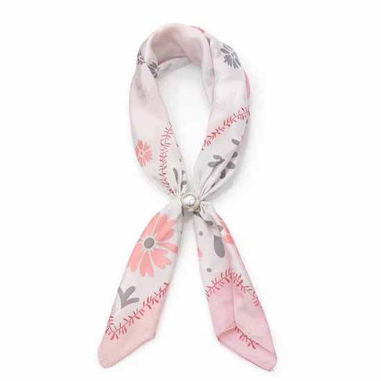 Scarf With Magnetic Pearl