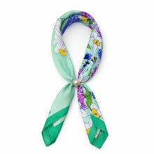 Load image into Gallery viewer, Scarf With Magnetic Pearl

