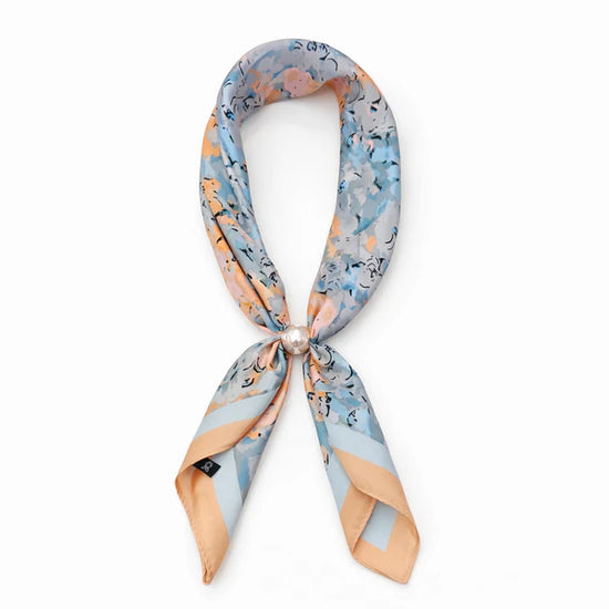 Scarf With Magnetic Pearl
