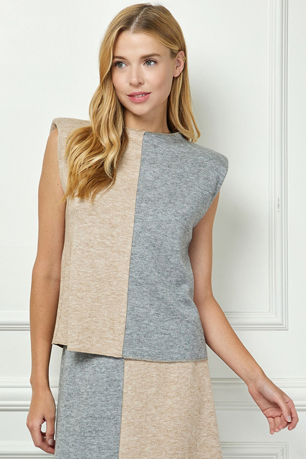 Color Block Sleeveless Top