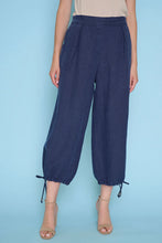 Load image into Gallery viewer, Tie-Hem Cropped Pants
