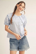 Load image into Gallery viewer, Vintage Darling Lace Collar Top
