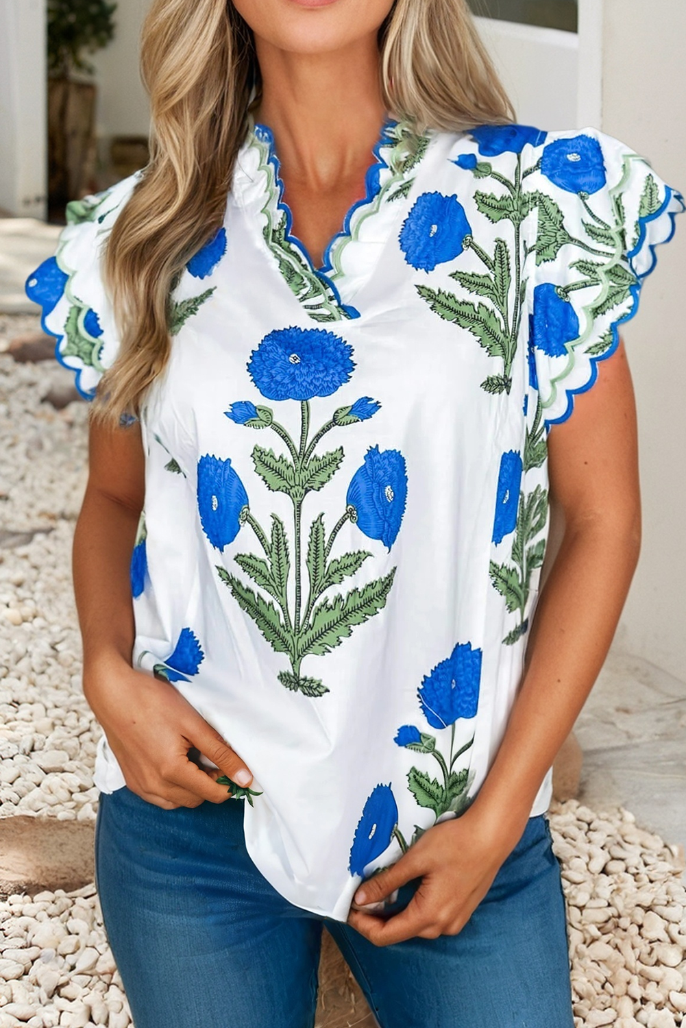 Flower Contrast Trim Scallop Detail Short Sleeve Blouse