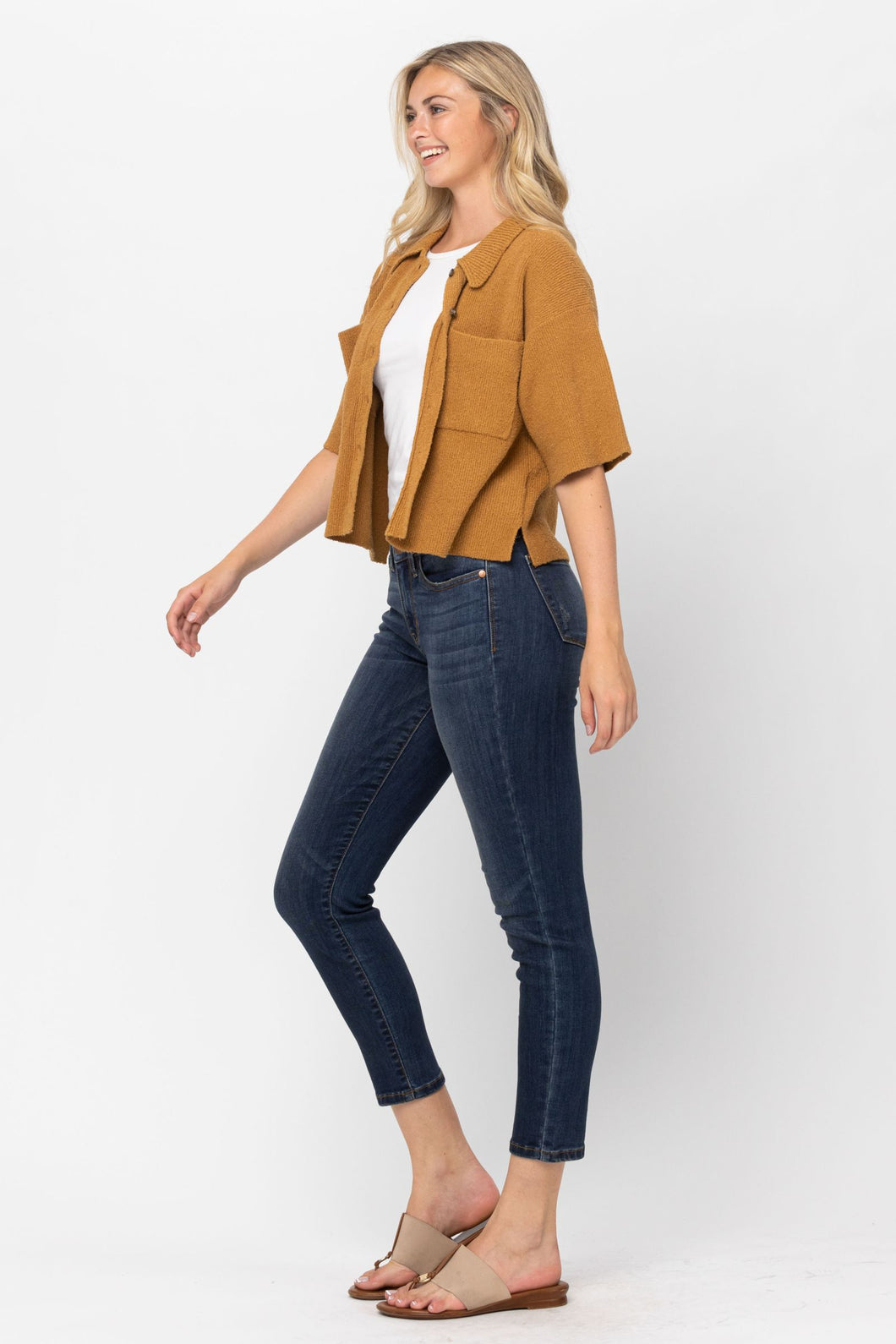 Judy Blue Mid-Rise Relaxed Fit Jean