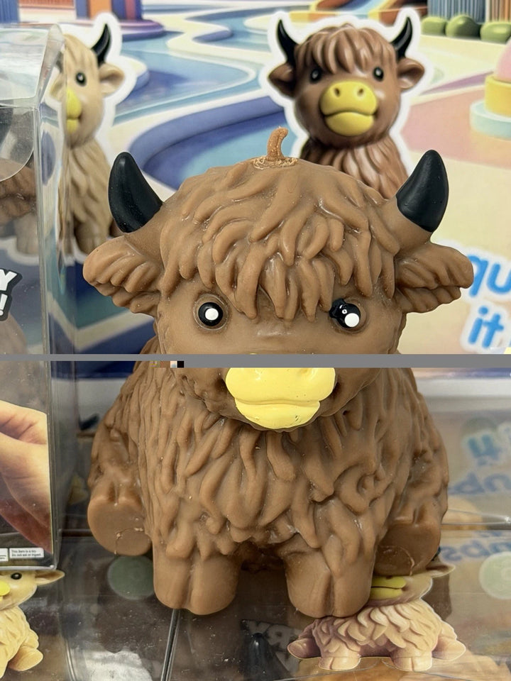 Crunchy Highland Cow Squishy Squeeze Toy