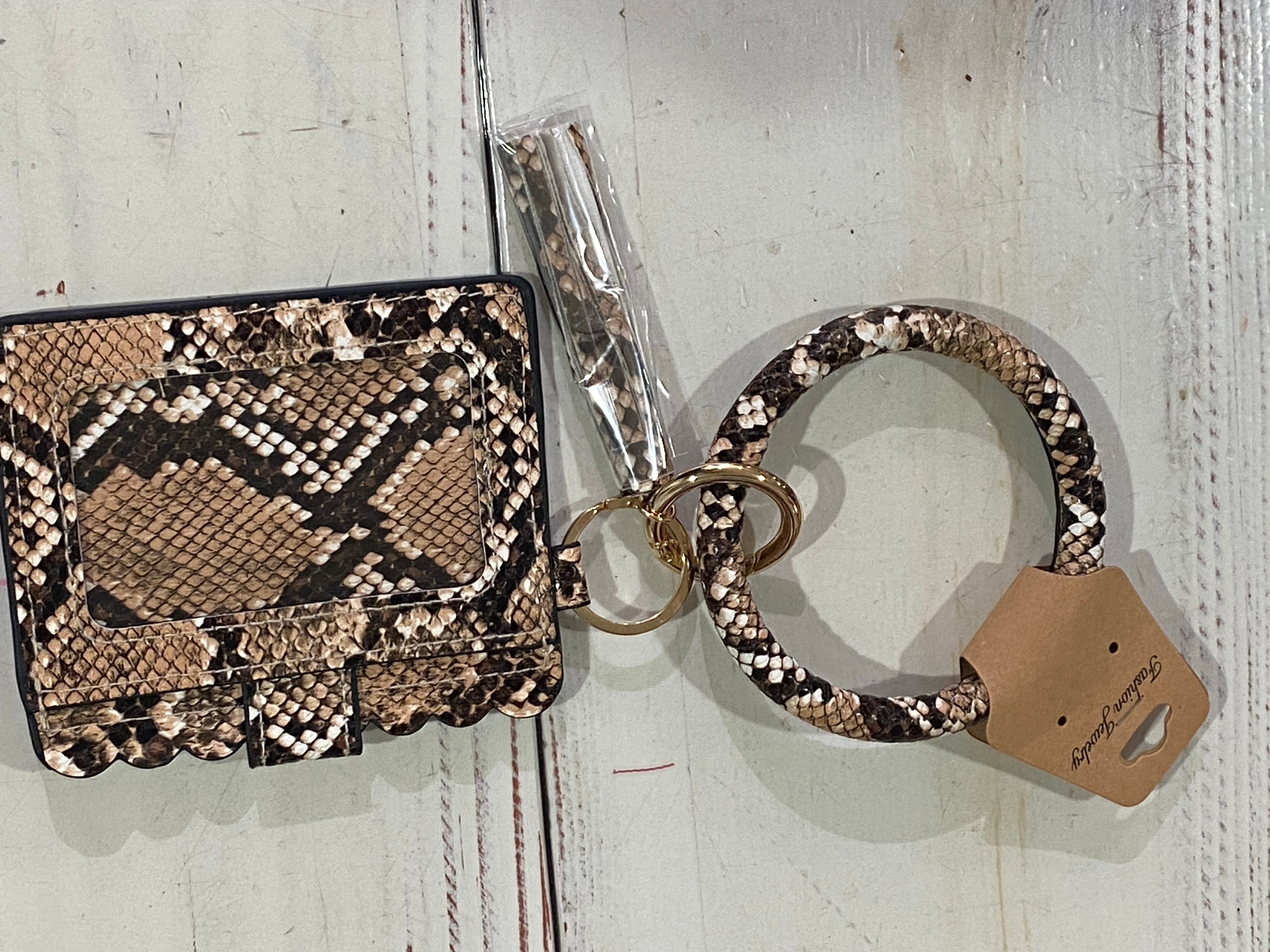 Mini fancy card holder/keychain