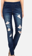 Load image into Gallery viewer, Classic Distressed Pull On Jeans
