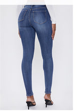 Load image into Gallery viewer, YMI HIGH-RISE SKINNY JEAN

