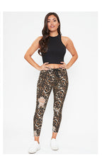 Load image into Gallery viewer, YMI High Rise Ankle Joggers
