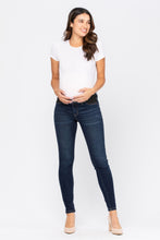 Load image into Gallery viewer, Judy Blue Maternity Skinny
