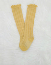 Load image into Gallery viewer, Girls Knit Knee Socks
