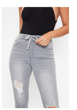 Load image into Gallery viewer, YMI High Rise Ankle Joggers
