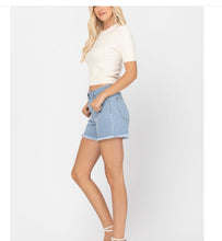 Load image into Gallery viewer, Judy Blue Hi Waisted Stripe Cut Off Short
