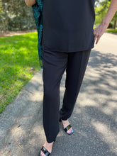 Load image into Gallery viewer, Diana Slim Pants
