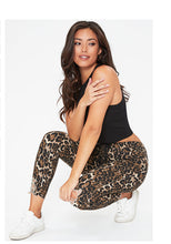 Load image into Gallery viewer, YMI High Rise Ankle Joggers
