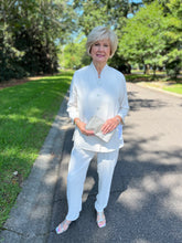 Load image into Gallery viewer, Diana Slim Pants
