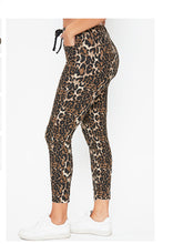 Load image into Gallery viewer, YMI High Rise Ankle Joggers
