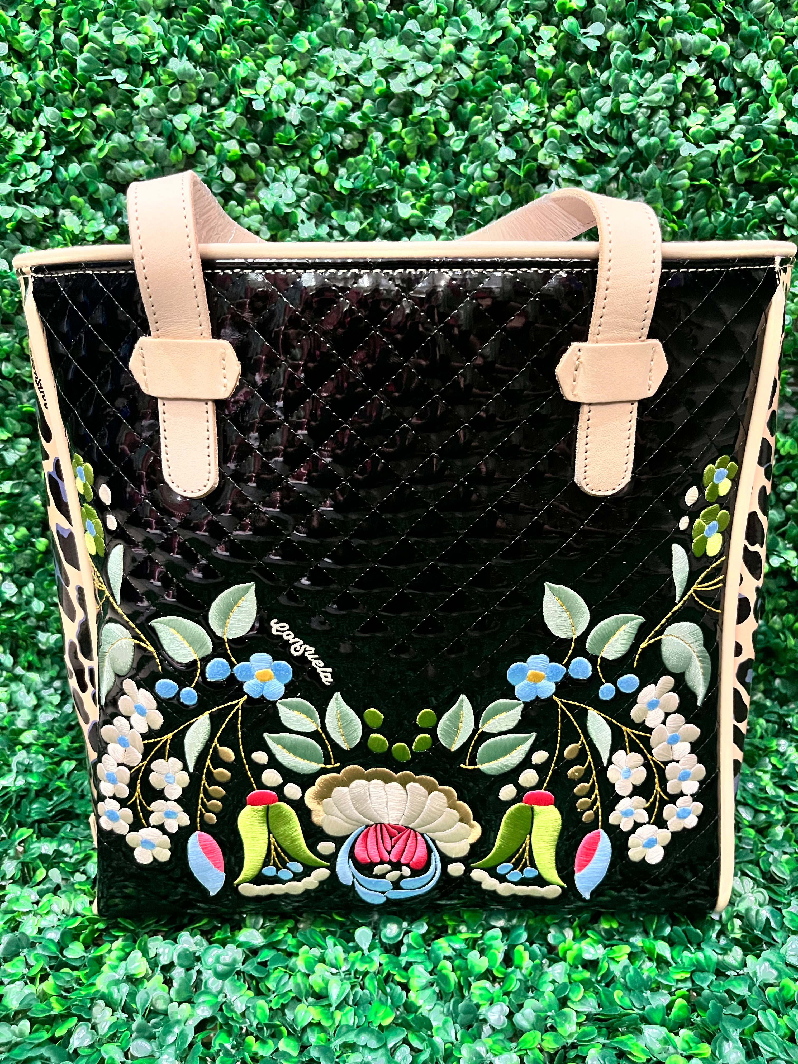 Consuela Classic Tote